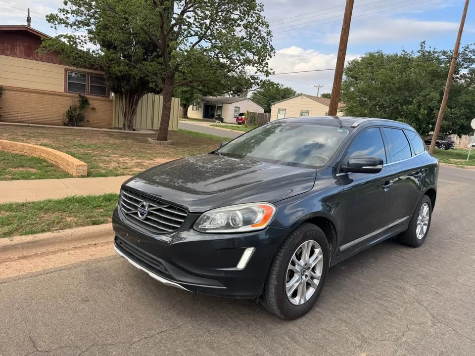 2015 Volvo XC60 1st Gen - Image 2 of 11