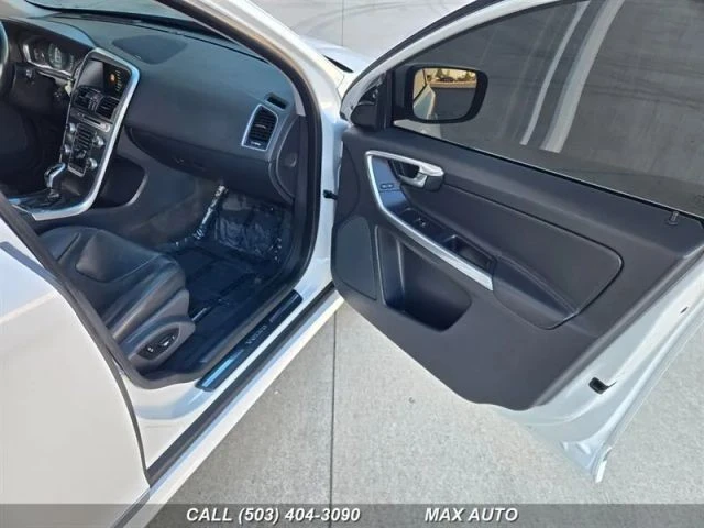 2015 Volvo XC60 1st Gen - Image 20 of 21