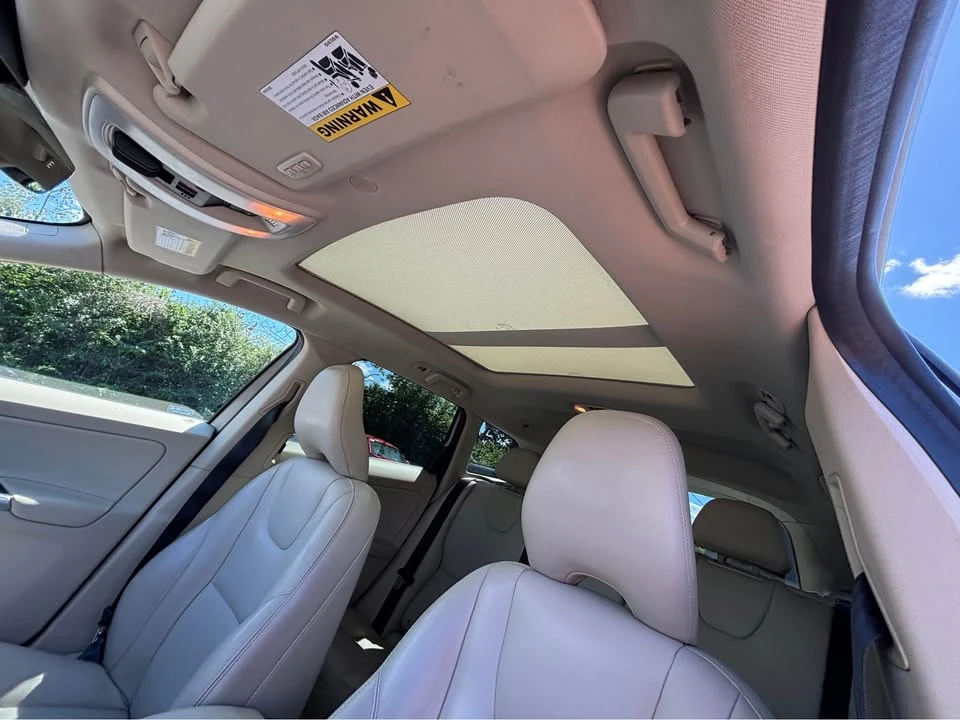2015 Volvo XC60 1st Gen - Image 18 of 18