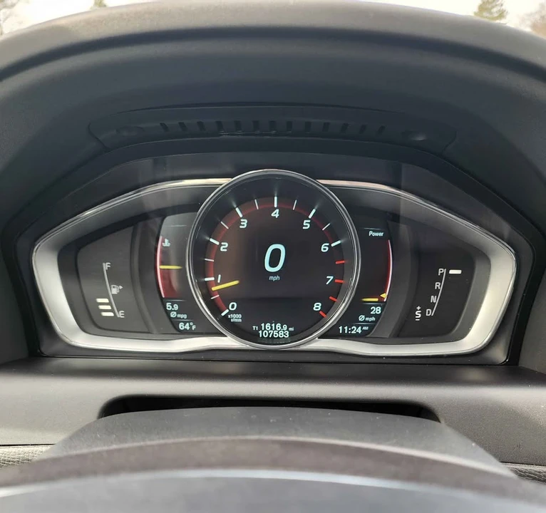 2015 Volvo XC60 1st Gen - Image 18 of 20