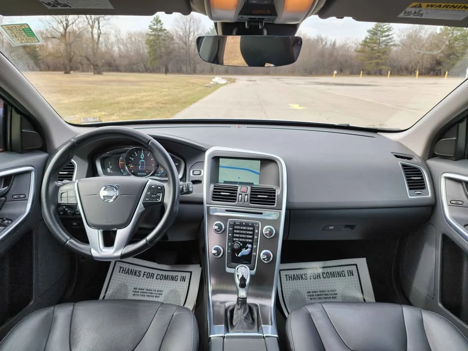 2015 Volvo XC60 1st Gen - Image 14 of 20