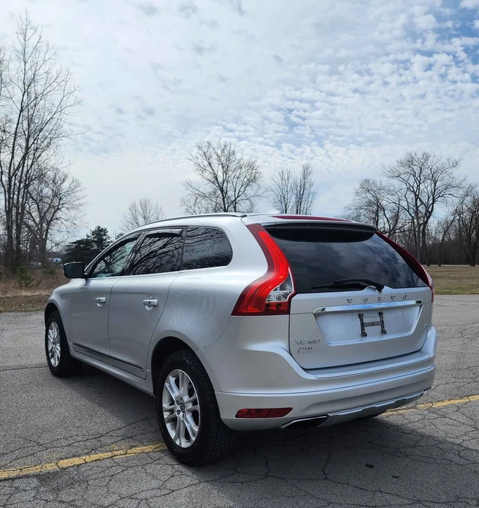 2015 Volvo XC60 1st Gen - Image 3 of 20