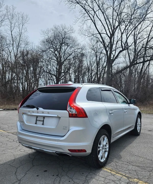 2015 Volvo XC60 1st Gen - Image 4 of 20