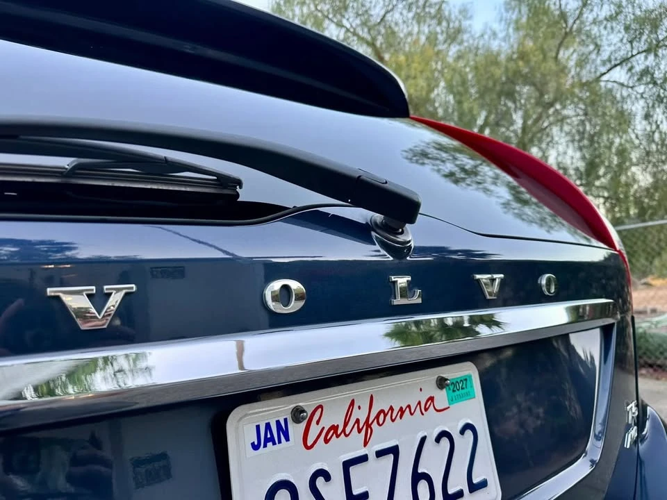 2015 Volvo XC60 1st Gen - Image 19 of 20
