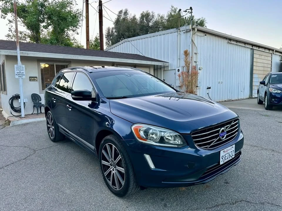 2015 Volvo XC60 1st Gen - Image 3 of 20
