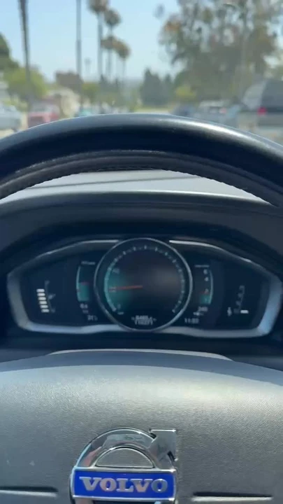 2015 Volvo XC60 1st Gen - Image 13 of 13