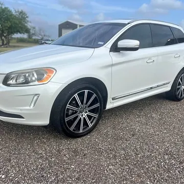 2015 Volvo XC60 T5 Premier Sport Utility 4D