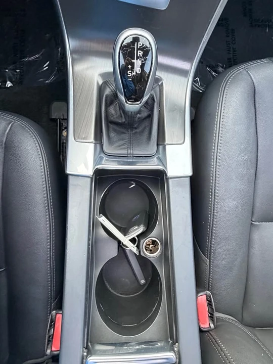 2015 Volvo XC60 1st Gen - Image 18 of 19