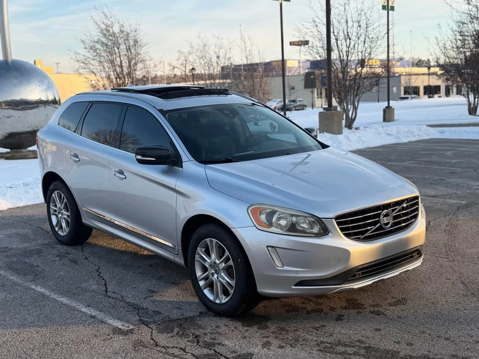 2015 Volvo XC60 1st Gen - Image 3 of 19
