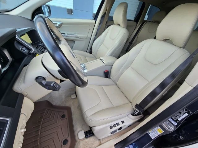 2015 Volvo XC60 1st Gen - Image 13 of 21