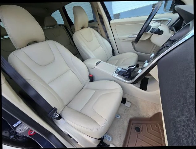 2015 Volvo XC60 1st Gen - Image 21 of 21