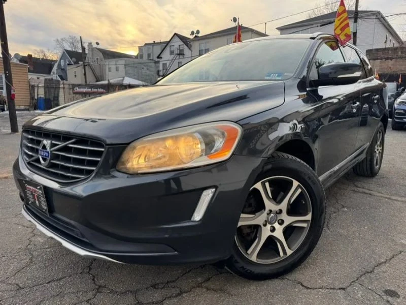 2015 Volvo XC60 1st Gen - Image 2 of 12