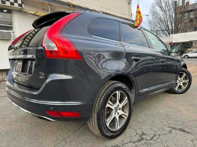 2015 Volvo XC60 1st Gen - Image 4 of 12