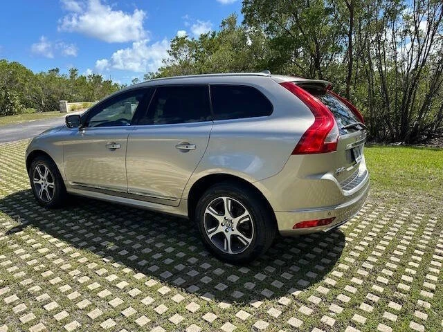 2015 Volvo XC60 1st Gen - Image 7 of 21
