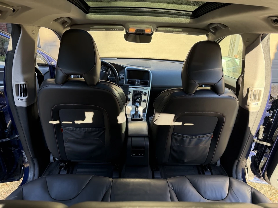 2015 Volvo XC60 1st Gen - Image 6 of 10