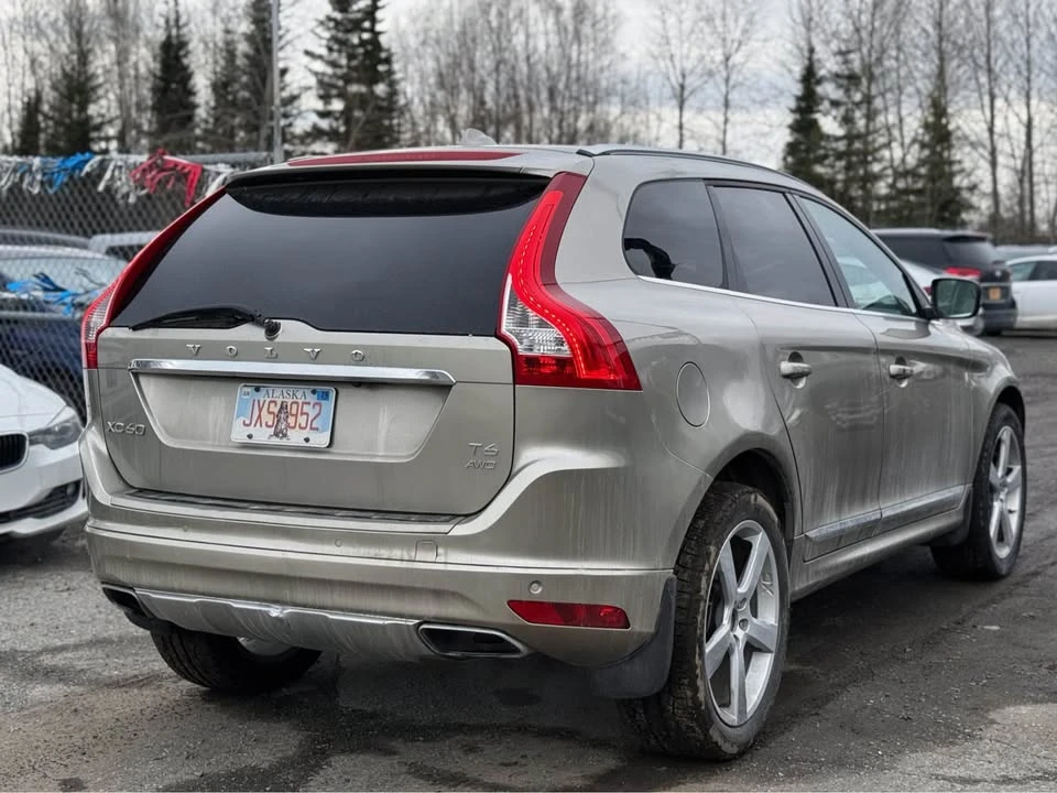 2015 Volvo XC60 1st Gen - Image 4 of 10