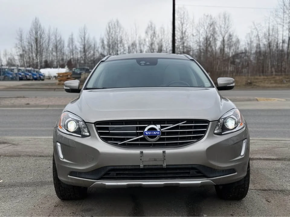2015 Volvo XC60 1st Gen - Image 2 of 10
