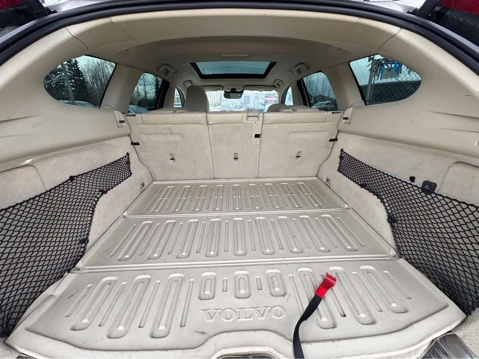 2015 Volvo XC60 1st Gen - Image 9 of 10