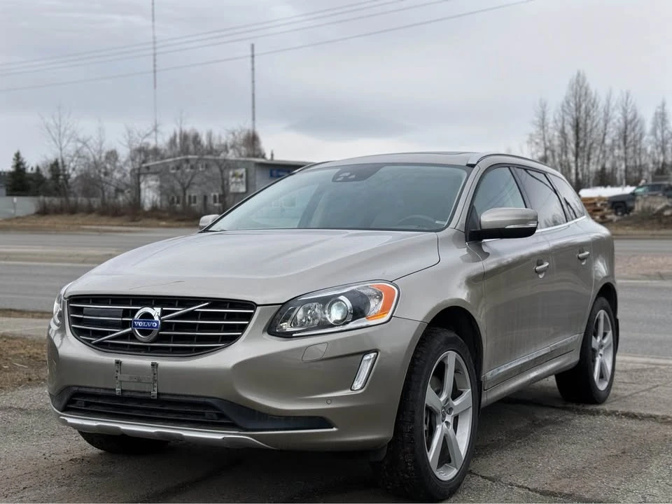 2015 Volvo XC60 1st Gen - Image 3 of 10