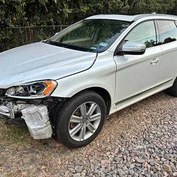 2015 Volvo XC60 T6 Premier Plus Sport Utility 4D