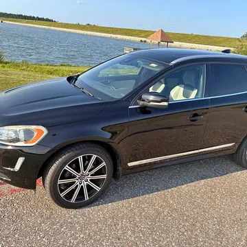 2015 Volvo XC60 T6 Premier Plus Sport Utility 4D