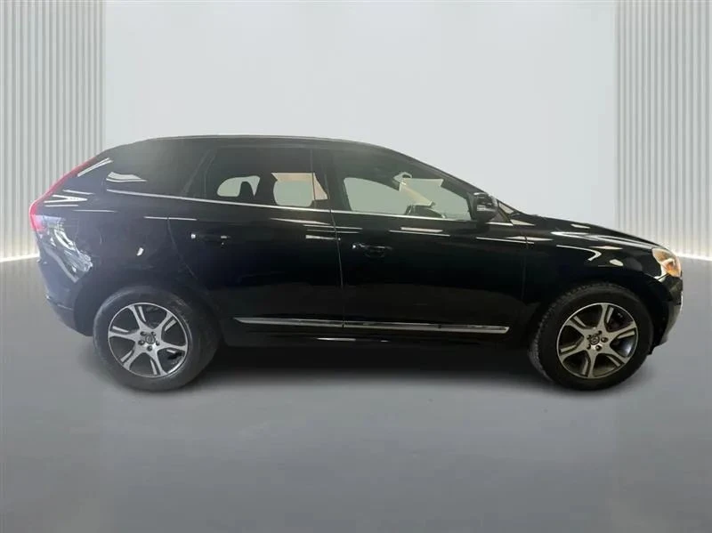 2015 Volvo XC60 1st Gen - Image 6 of 12