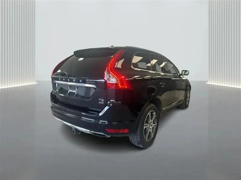 2015 Volvo XC60 1st Gen - Image 5 of 12
