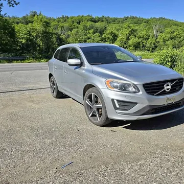 2015 Volvo XC60 T6 R-Design Platinum
