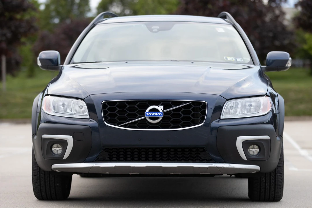 2015 Volvo XC70 3rd Gen - Image 6 of 31