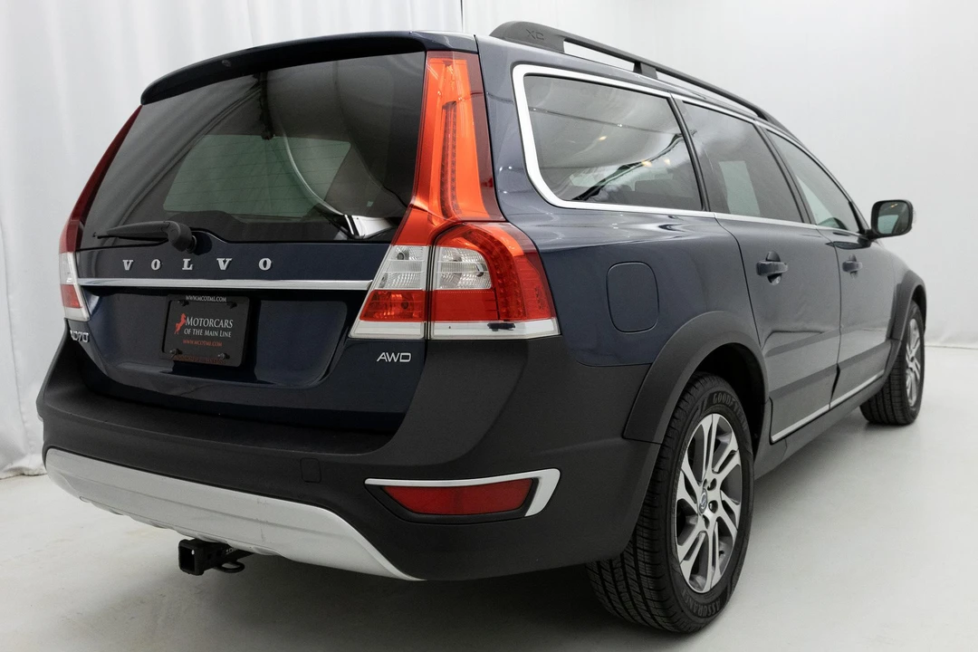 2015 Volvo XC70 3rd Gen - Image 26 of 31
