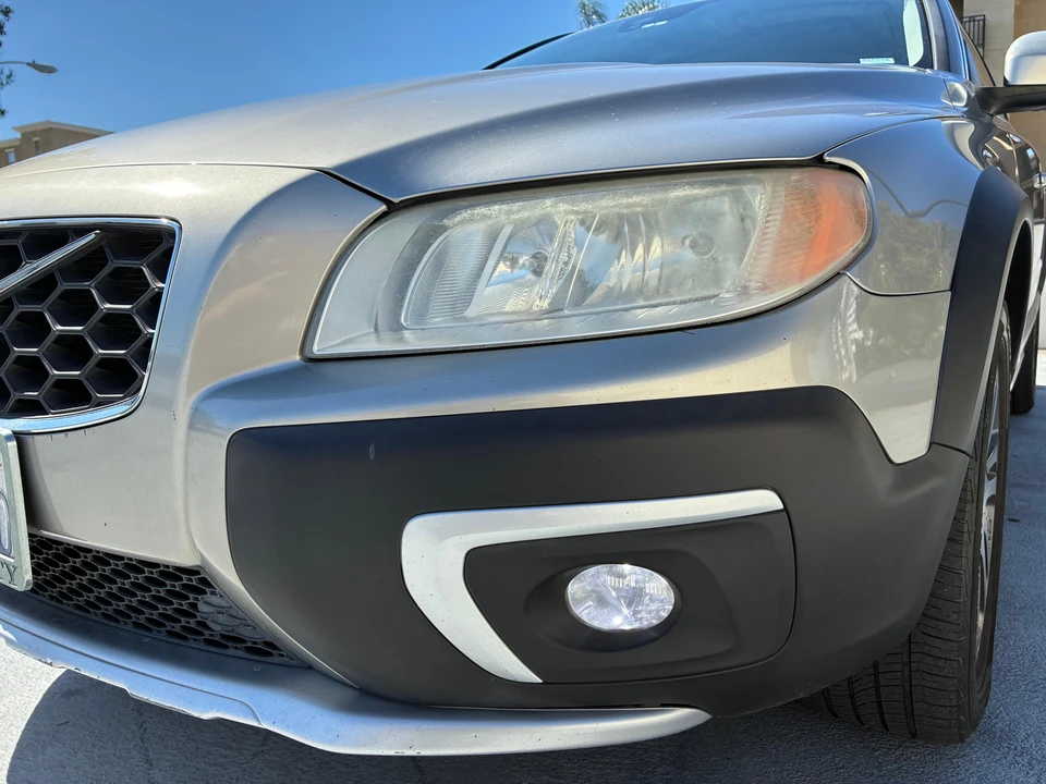 2015 Volvo XC70 3rd Gen - Image 23 of 31