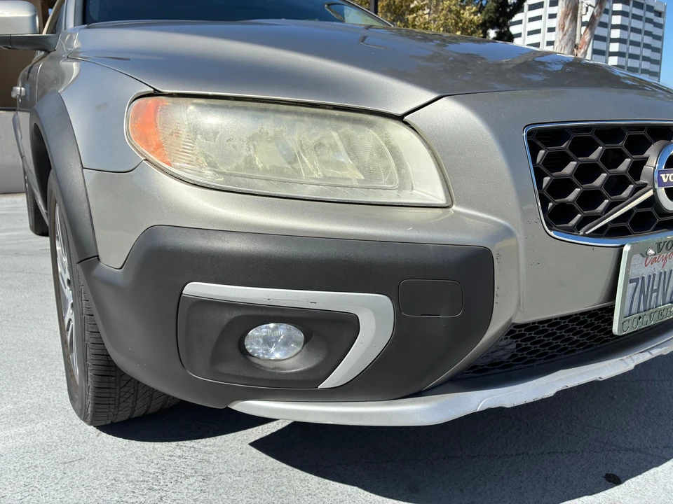2015 Volvo XC70 3rd Gen - Image 21 of 31