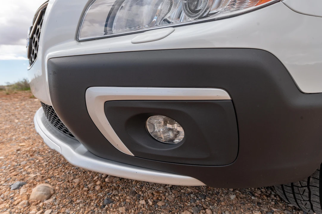 2015 Volvo XC70 3rd Gen - Image 10 of 12