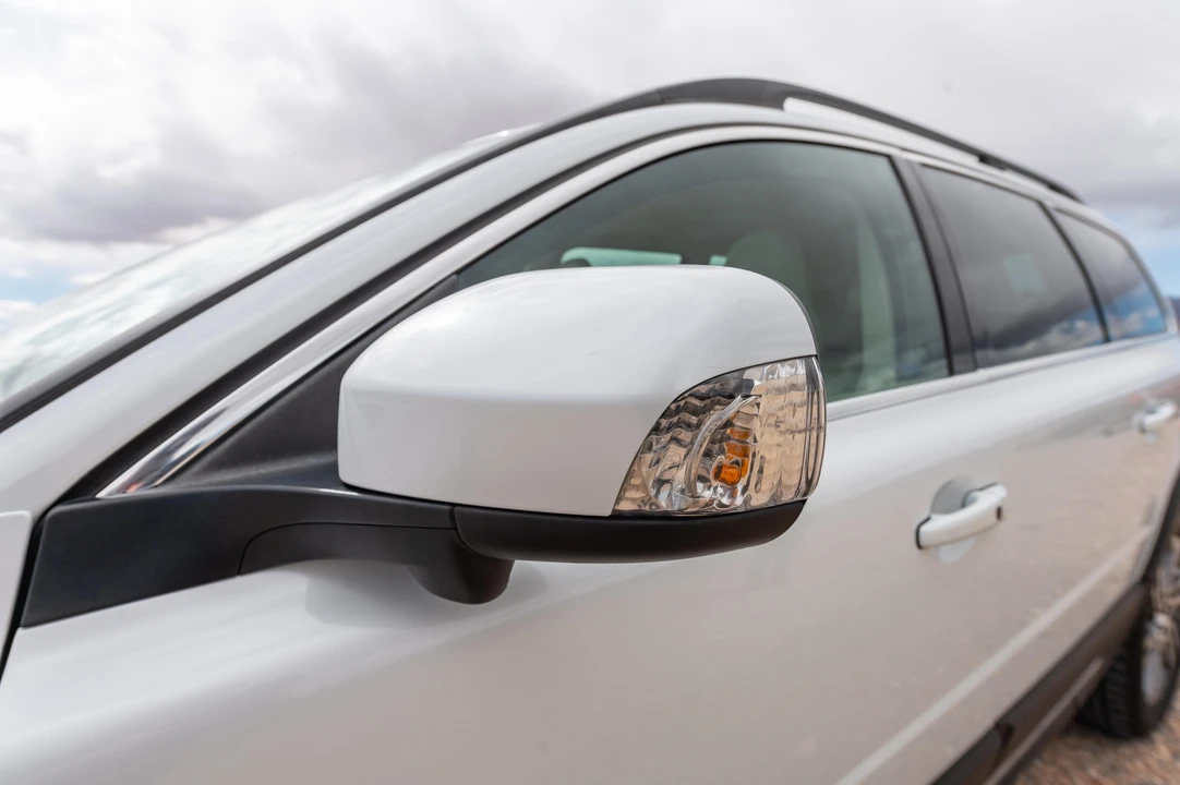 2015 Volvo XC70 3rd Gen - Image 11 of 12