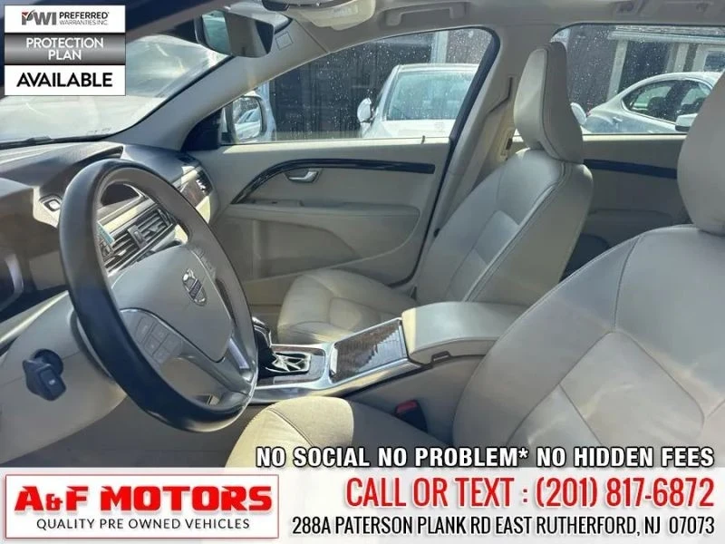 2015 Volvo XC70 3rd Gen - Image 9 of 12
