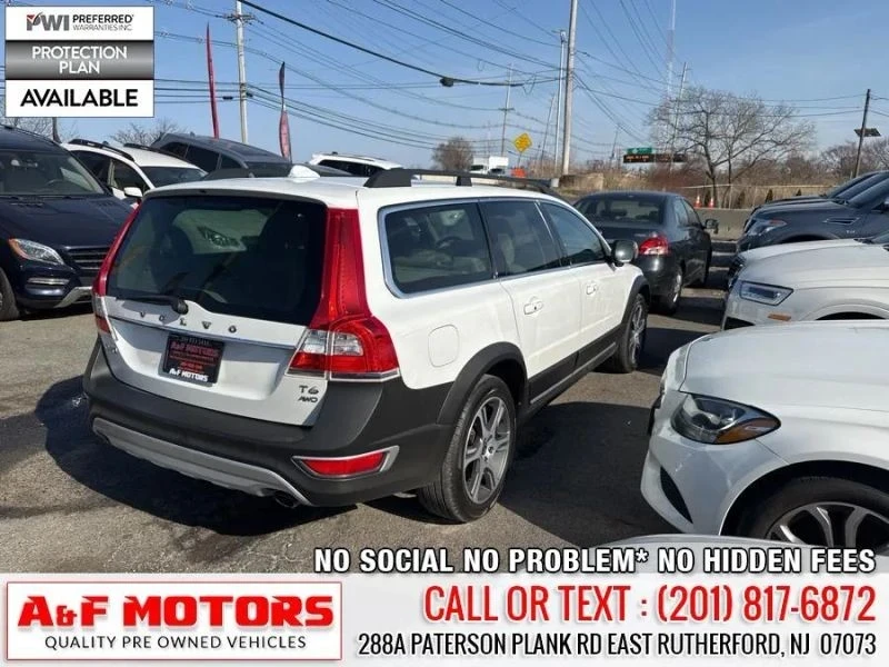 2015 Volvo XC70 3rd Gen - Image 8 of 12