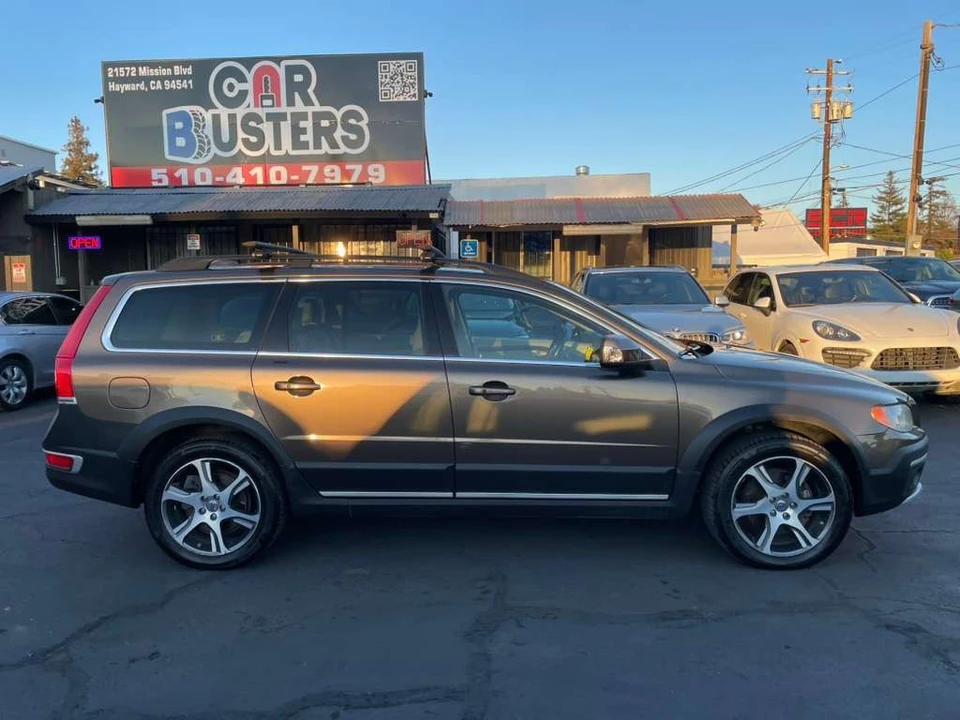 2015 Volvo XC70 3rd Gen - Image 6 of 17