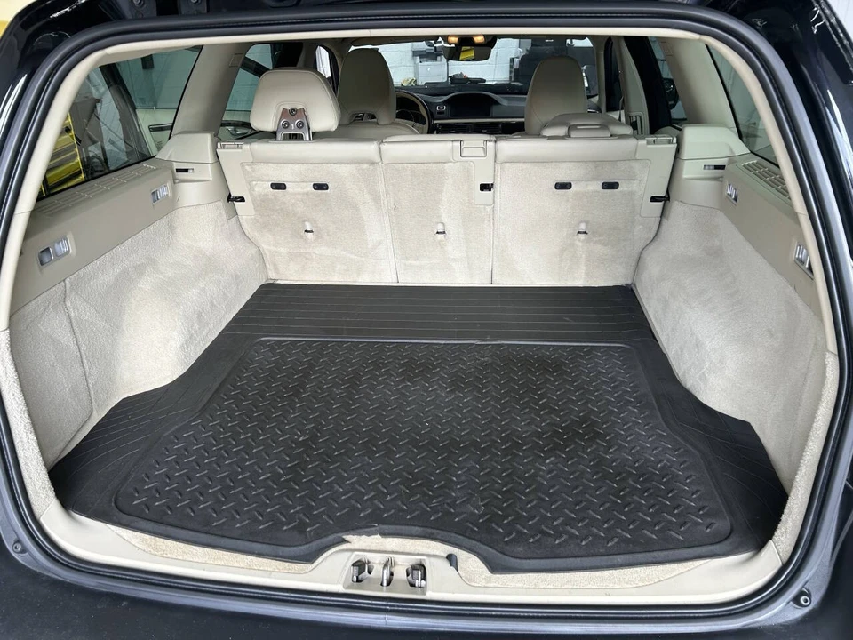 2015 Volvo XC70 3rd Gen - Image 17 of 21