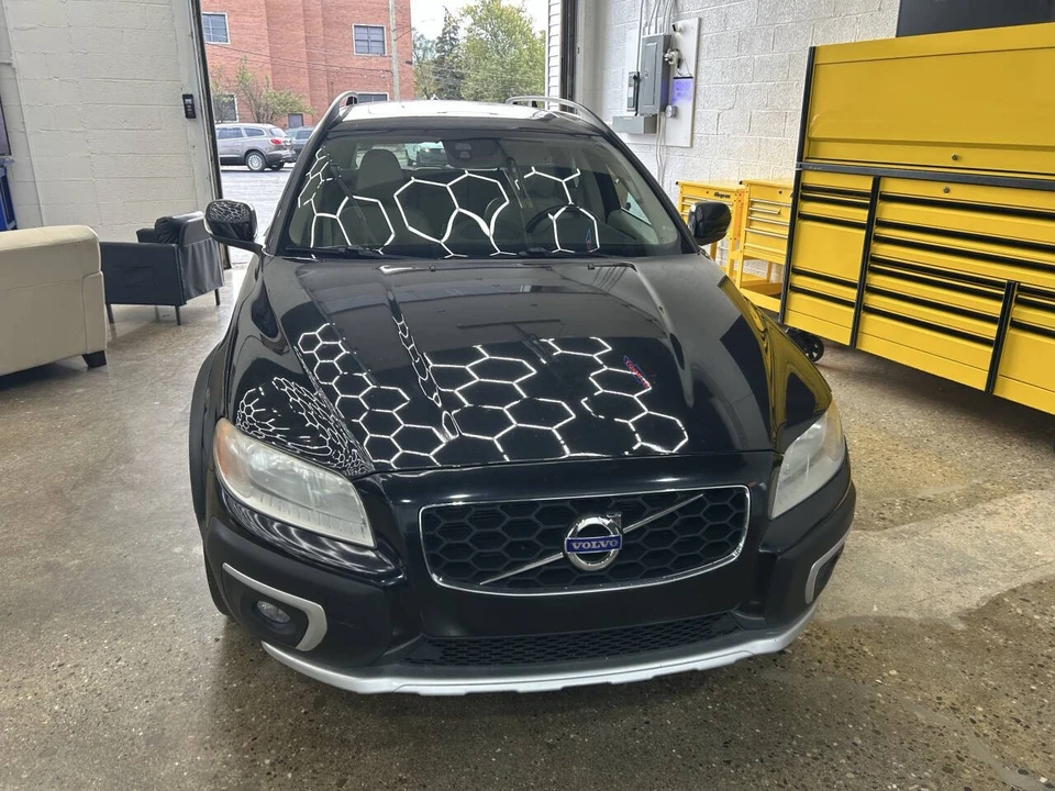 2015 Volvo XC70 3rd Gen - Image 3 of 12
