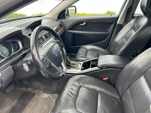 2015 Volvo XC70 3rd Gen - Image 4 of 6