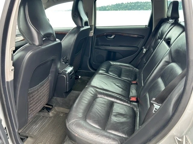 2015 Volvo XC70 3rd Gen - Image 5 of 6