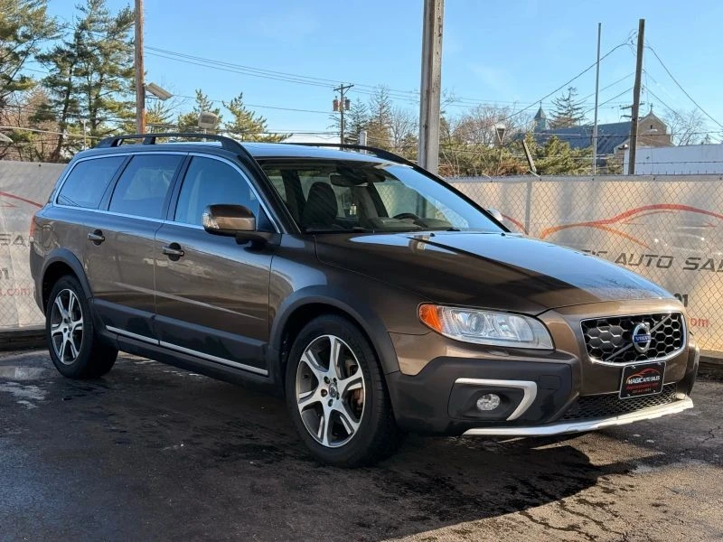 2015 Volvo XC70 3rd Gen - Image 6 of 12