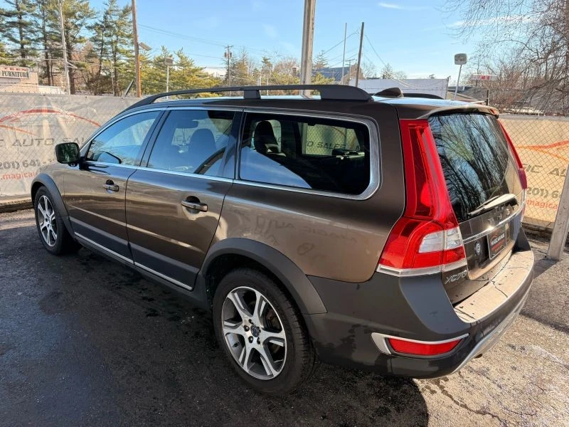 2015 Volvo XC70 3rd Gen - Image 12 of 12