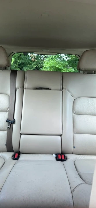 2015 Volvo XC70 3rd Gen - Image 12 of 15