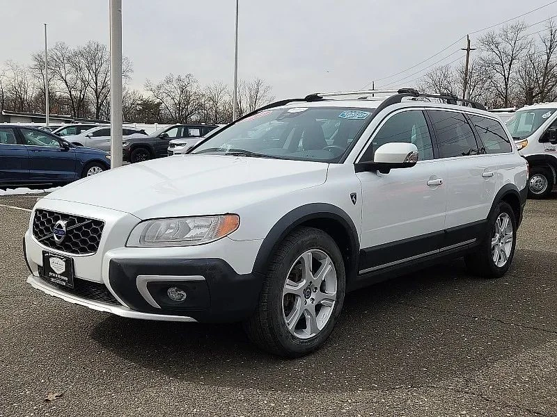 2015 Volvo XC70 3rd Gen - Image 5 of 12