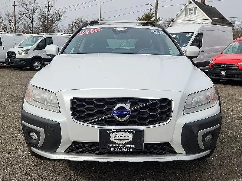 2015 Volvo XC70 3rd Gen - Image 4 of 12