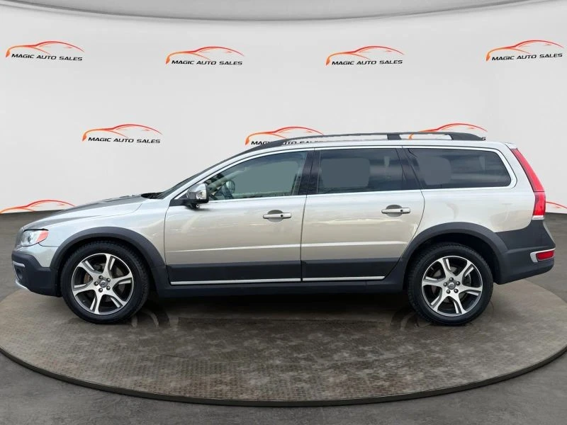 2015 Volvo XC70 3rd Gen - Image 7 of 12