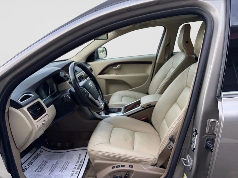 2015 Volvo XC70 3rd Gen - Image 12 of 12