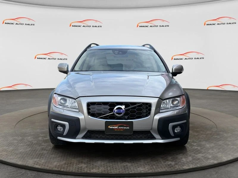 2015 Volvo XC70 3rd Gen - Image 3 of 12