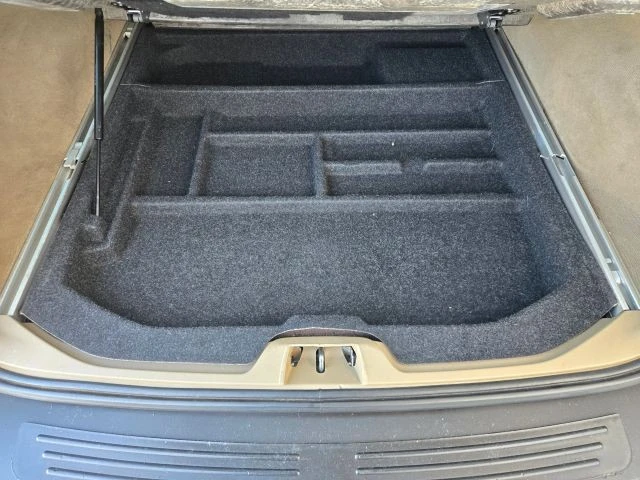 2015 Volvo XC70 3rd Gen - Image 17 of 31